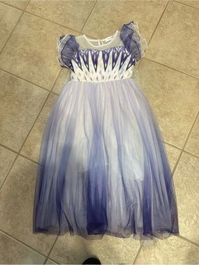 Girls frozen dress sz 140 or 8/10